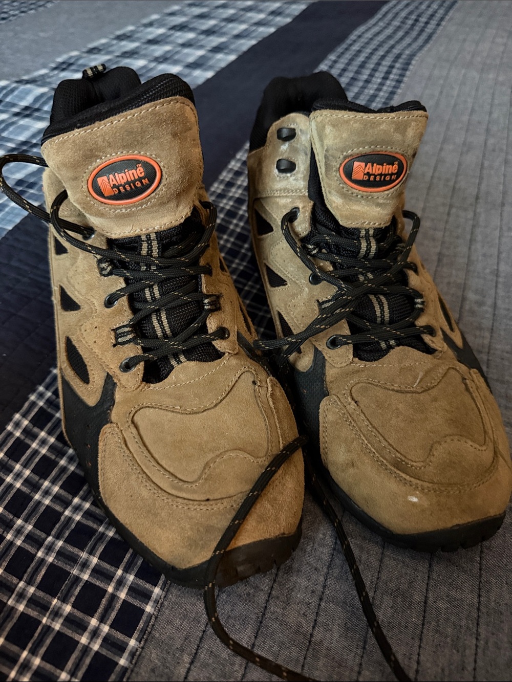 Alpine Design Brown and Black Men's Suede Hiking Boots